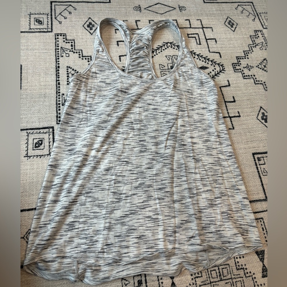 Lululemon size 6 heathered grey, flowy workout tank